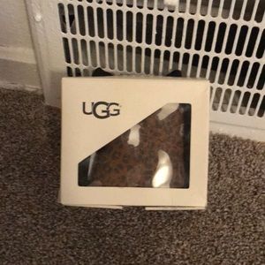 Brand new bay uggs never worn